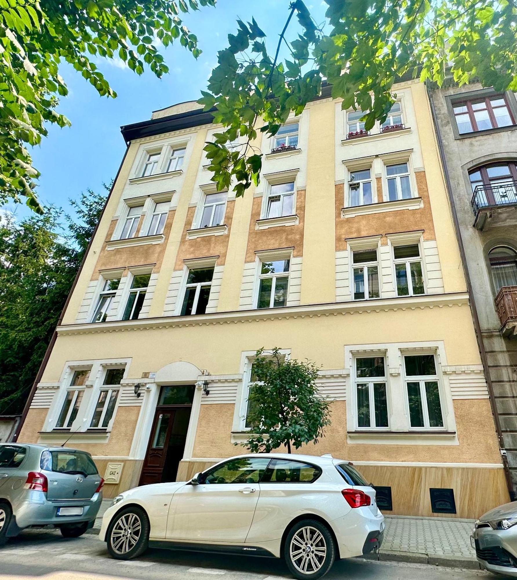 Maison Elegance 3 Bedroom Old Town Flat